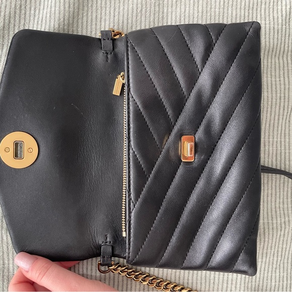 Tory Burch Quilted Leather Kira Wallet on Chain Black Gold - Picture 7 of 11